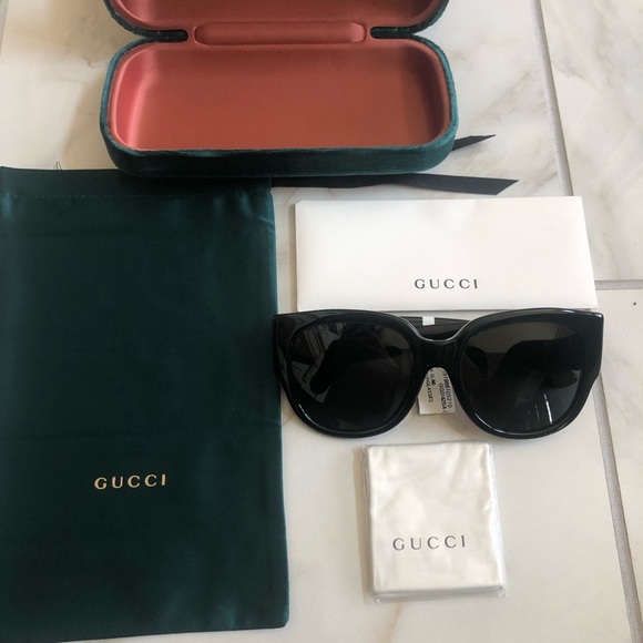 🔥NEW LUXURY GUCCI SUNGLASSES 🔥 - Picture 10 of 14
